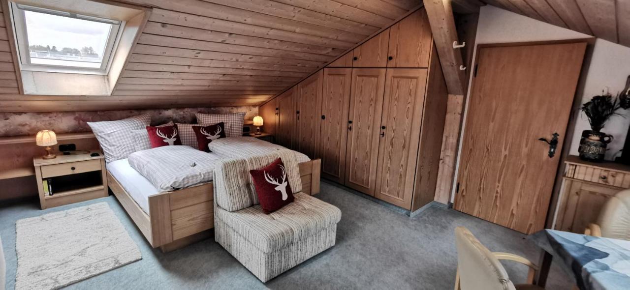 Urheim Rose Apartment Oy-Mittelberg