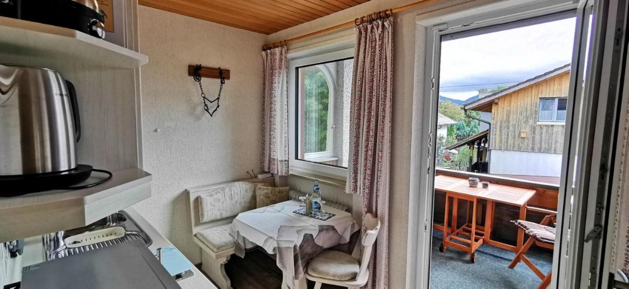 Urheim Rose Apartment Oy-Mittelberg